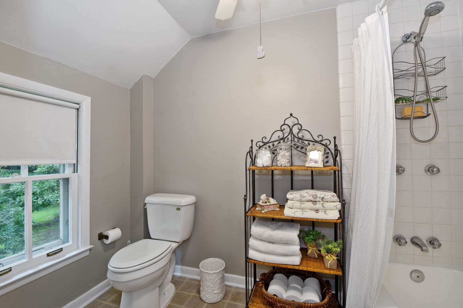 1001 Plum Tree Road Barrington Hills, IL 60010 - Photo 17 of 31