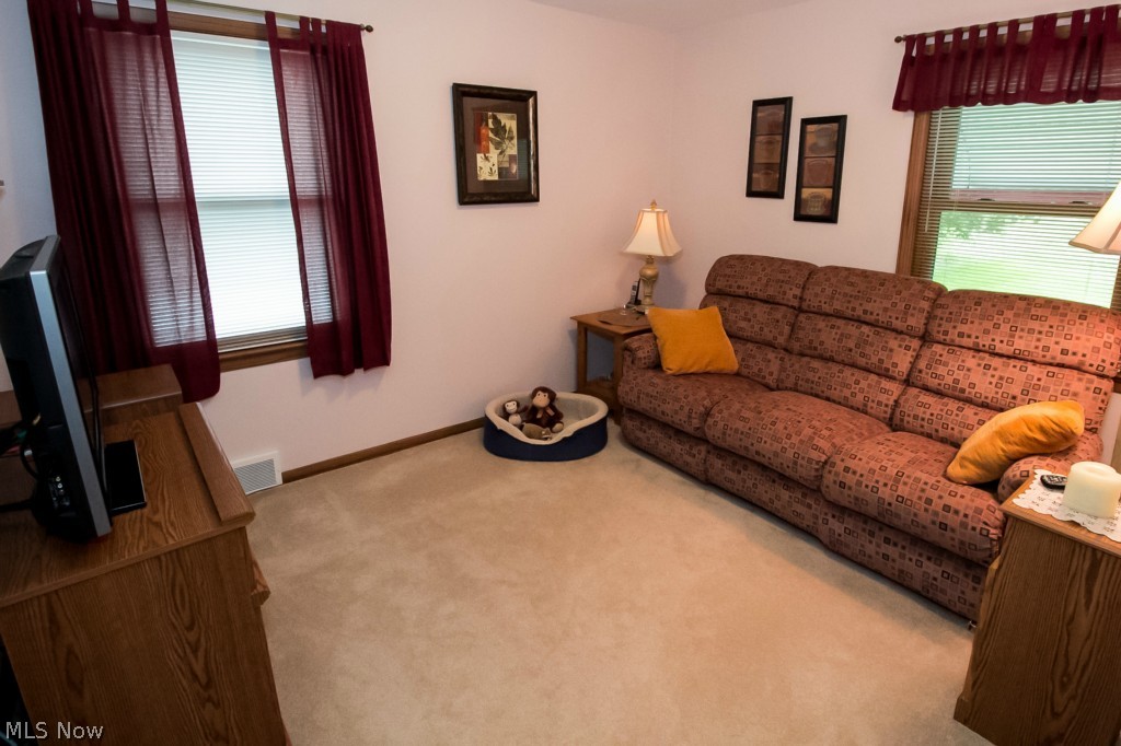 4844 South Sedgewick Road Cleveland, OH 44124 - Photo 15 of 25