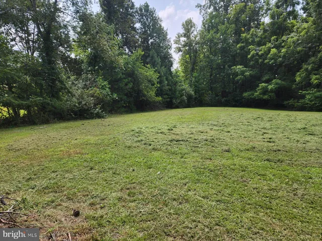 $2,300 | 153 Rocky Run Road, Fredericksburg, VA 22406