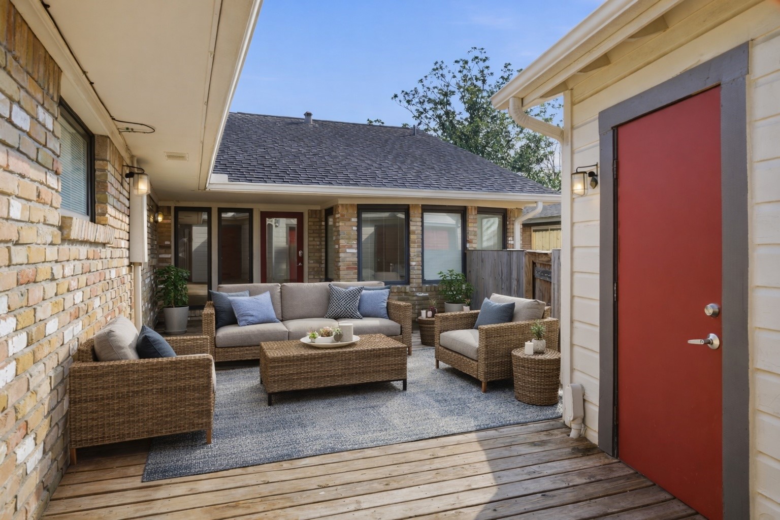 531 Azaleadell Drive Houston, TX 77018 - Photo 29 of 37 **Virtually Staged** This private deck sits conveniently between the living area and kitchen, creating a natural extension for indoor-outdoor living. A perfect setting for morning coffee, casual dining, or relaxed entertaining.