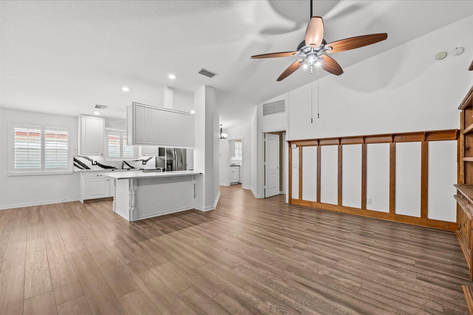 918 Southwest Balmoral Trace Stuart, FL 34997 - Photo 7 of 45 Main areas