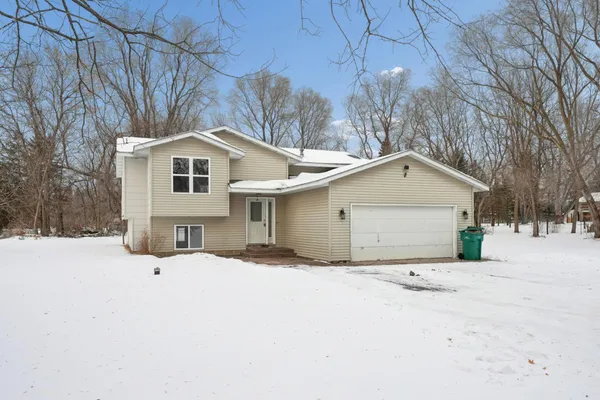 $315,000 | 1426 30th Street Southeast, Buffalo, MN 55313