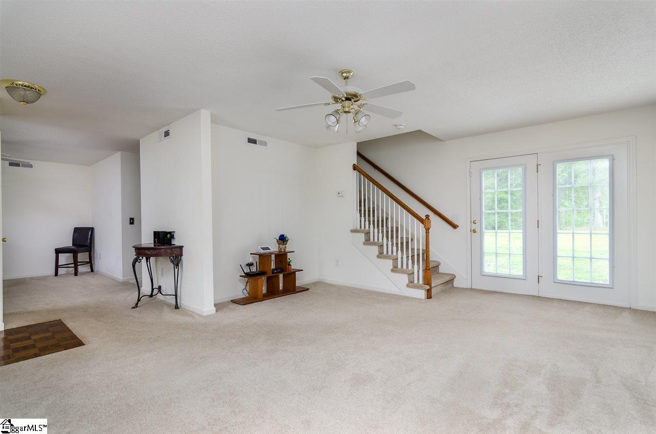 281 Wren Road Piedmont, SC 29673 - Photo 10 of 36