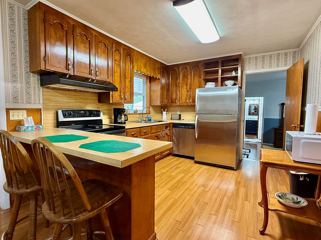 608 West Spring Avenue Geneva, AL 36340 - Photo 2 of 43 Gallery Image 2