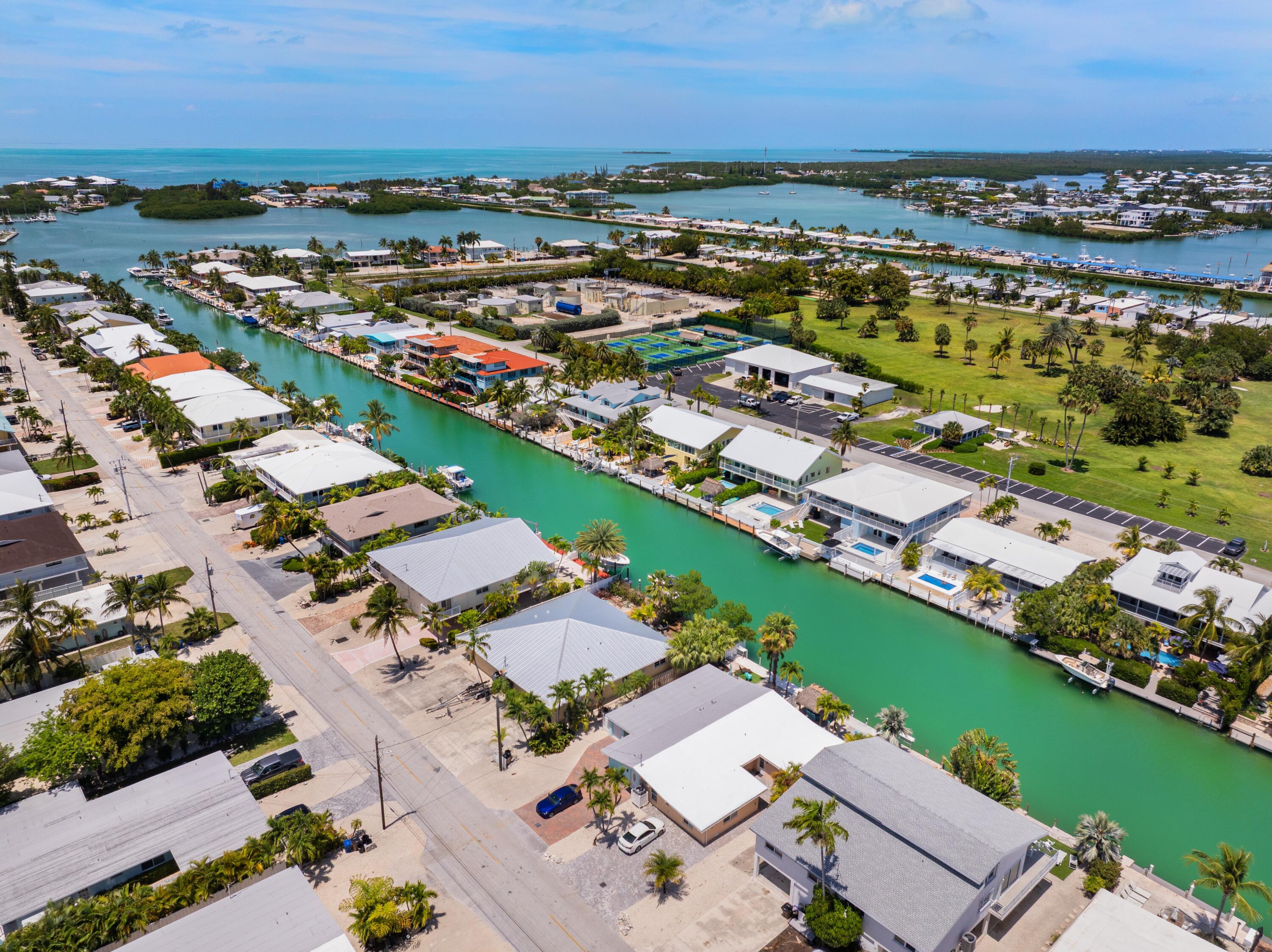 440 9th Street Key Colony Beach, FL 33051 - Photo 29 of 50 Aerial - Gulf