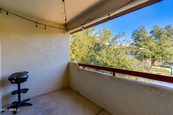 $315,000 | 750 East Northern Avenue, Unit 2030, Phoenix, AZ 85020