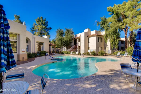 $315,000 | 750 East Northern Avenue, Unit 2030, Phoenix, AZ 85020