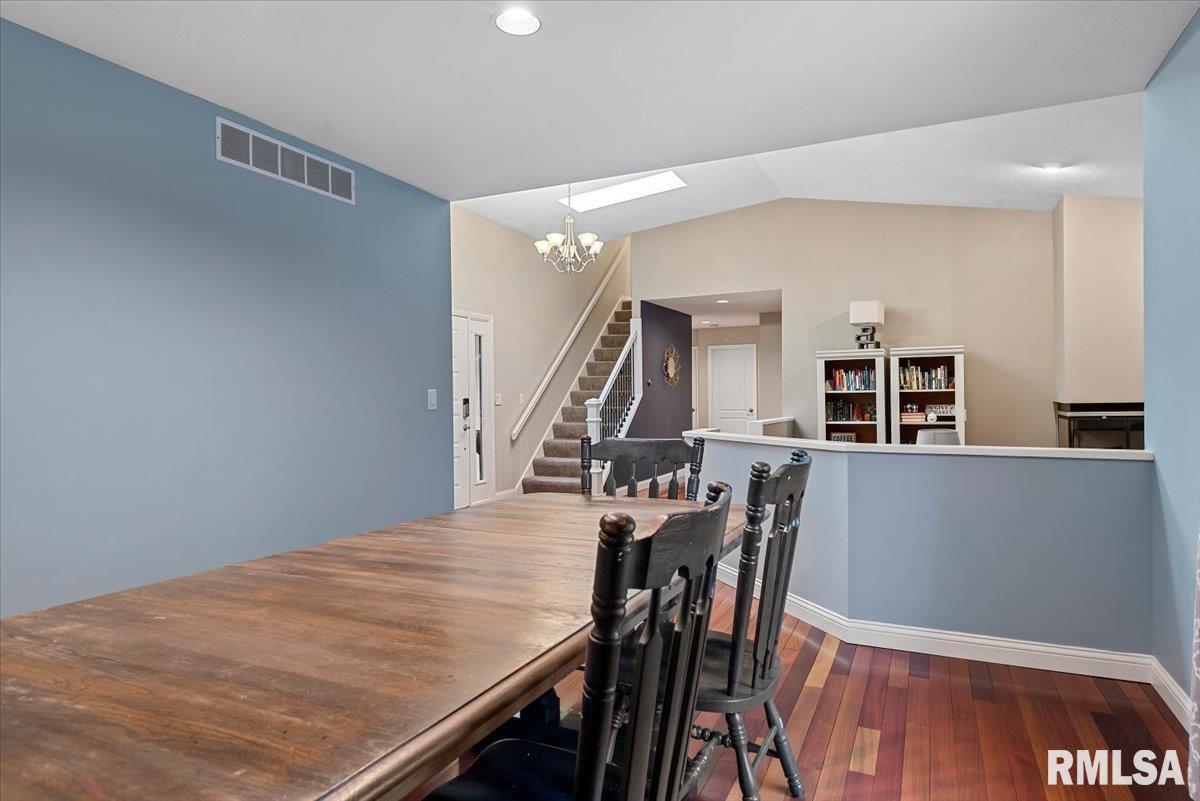 1828 Windycrest Drive Springfield, IL 62704 - Photo 11 of 47