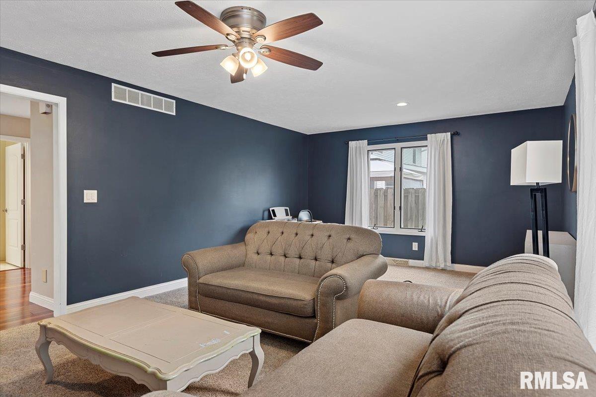 1828 Windycrest Drive Springfield, IL 62704 - Photo 20 of 47