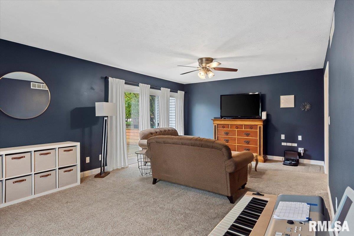 1828 Windycrest Drive Springfield, IL 62704 - Photo 22 of 47