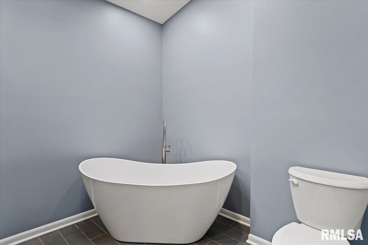 1828 Windycrest Drive Springfield, IL 62704 - Photo 32 of 47