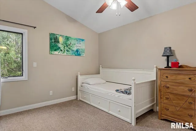 $369,900 | 1828 Windycrest Drive, Springfield, IL 62704