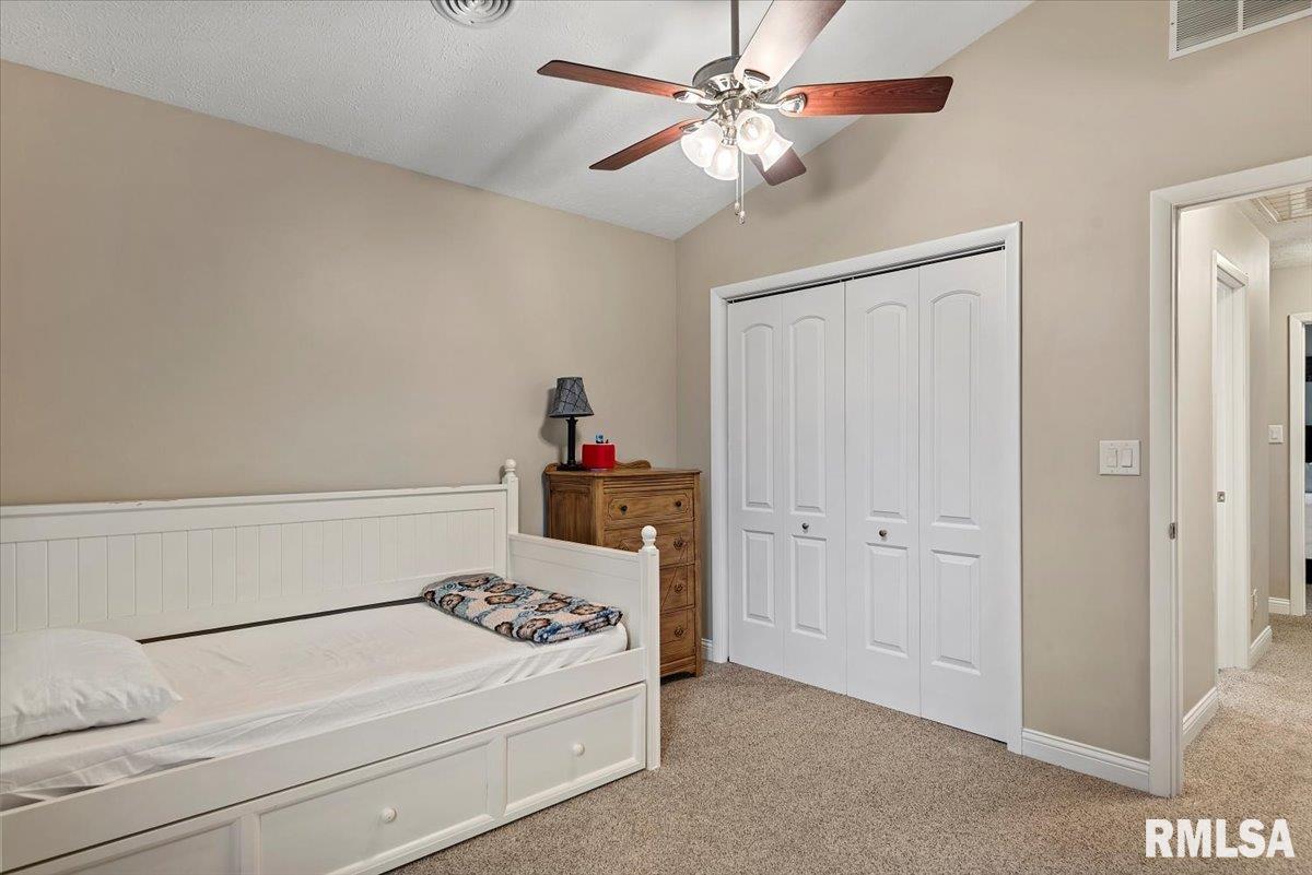 1828 Windycrest Drive Springfield, IL 62704 - Photo 38 of 47