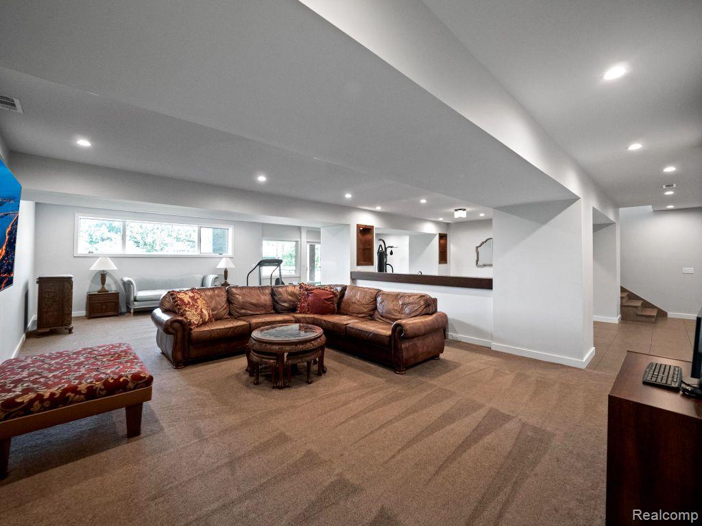5270 Coomer Road Waterford, MI 48327 - Photo 82 of 92 Gallery Image 82
