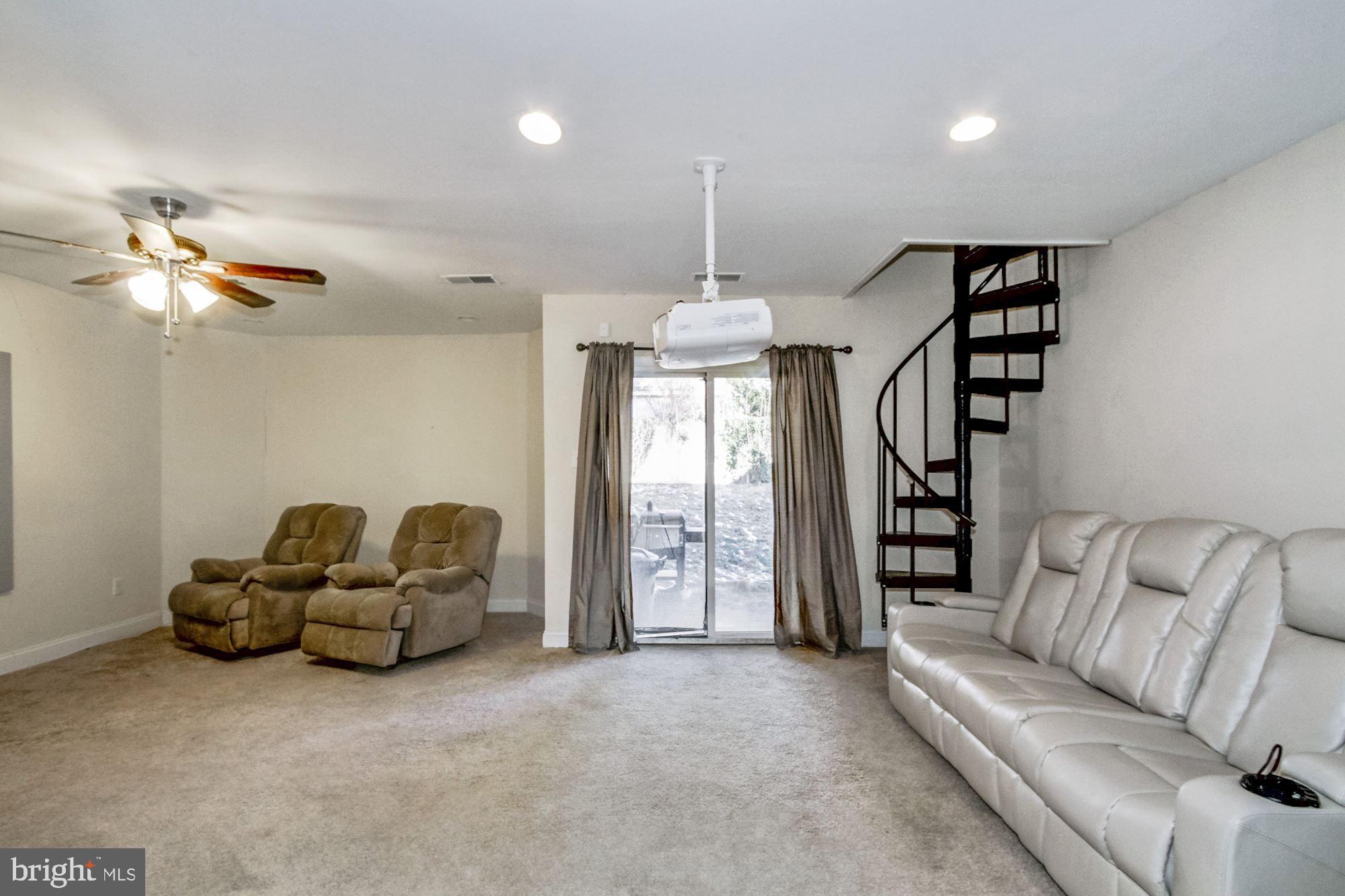 635 Vernon Road Philadelphia, PA 19119 - Photo 12 of 61