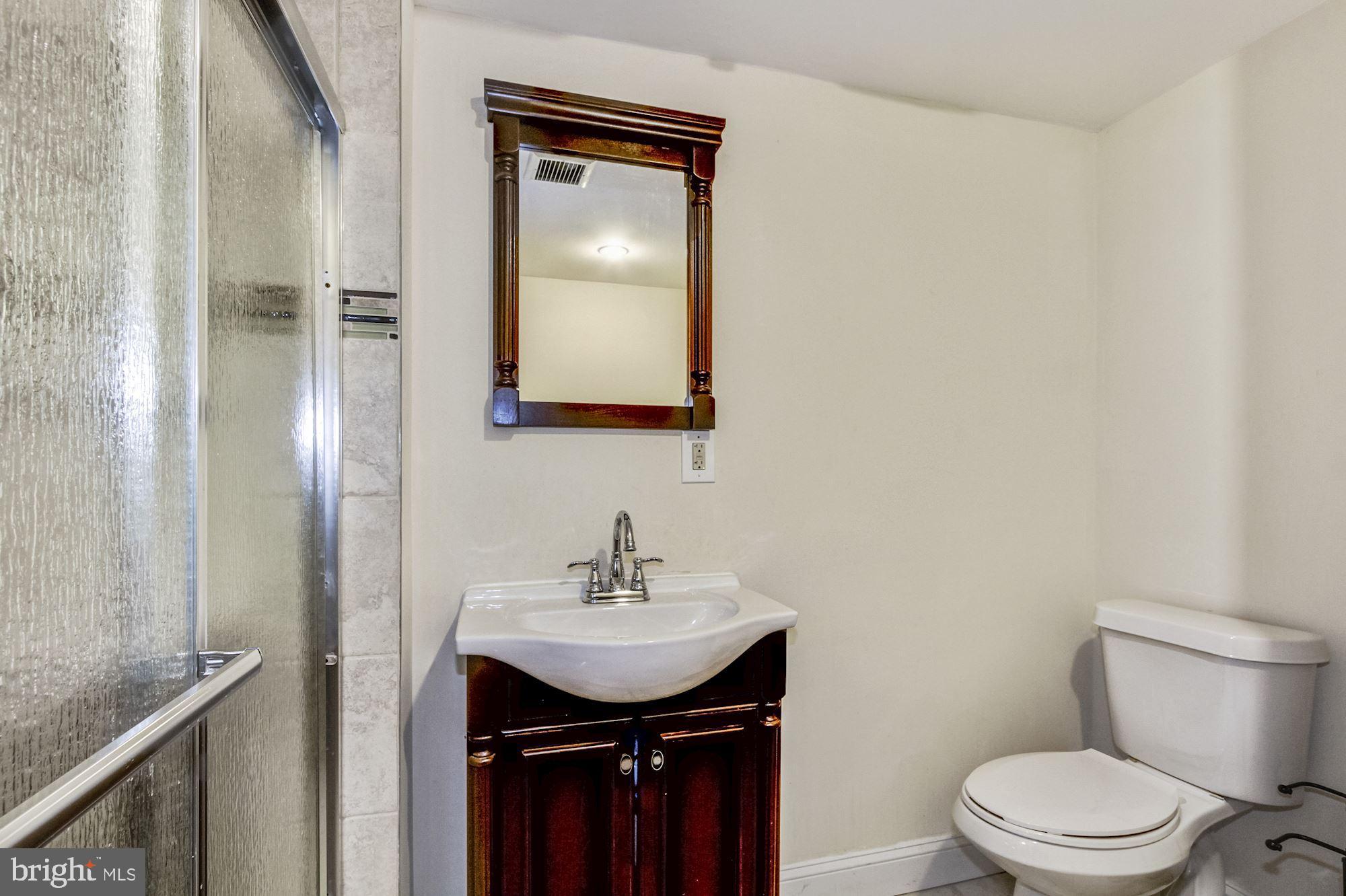 635 Vernon Road Philadelphia, PA 19119 - Photo 19 of 61