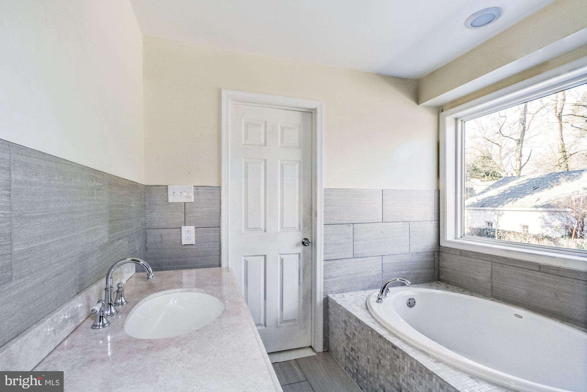 635 Vernon Road Philadelphia, PA 19119 - Photo 41 of 61
