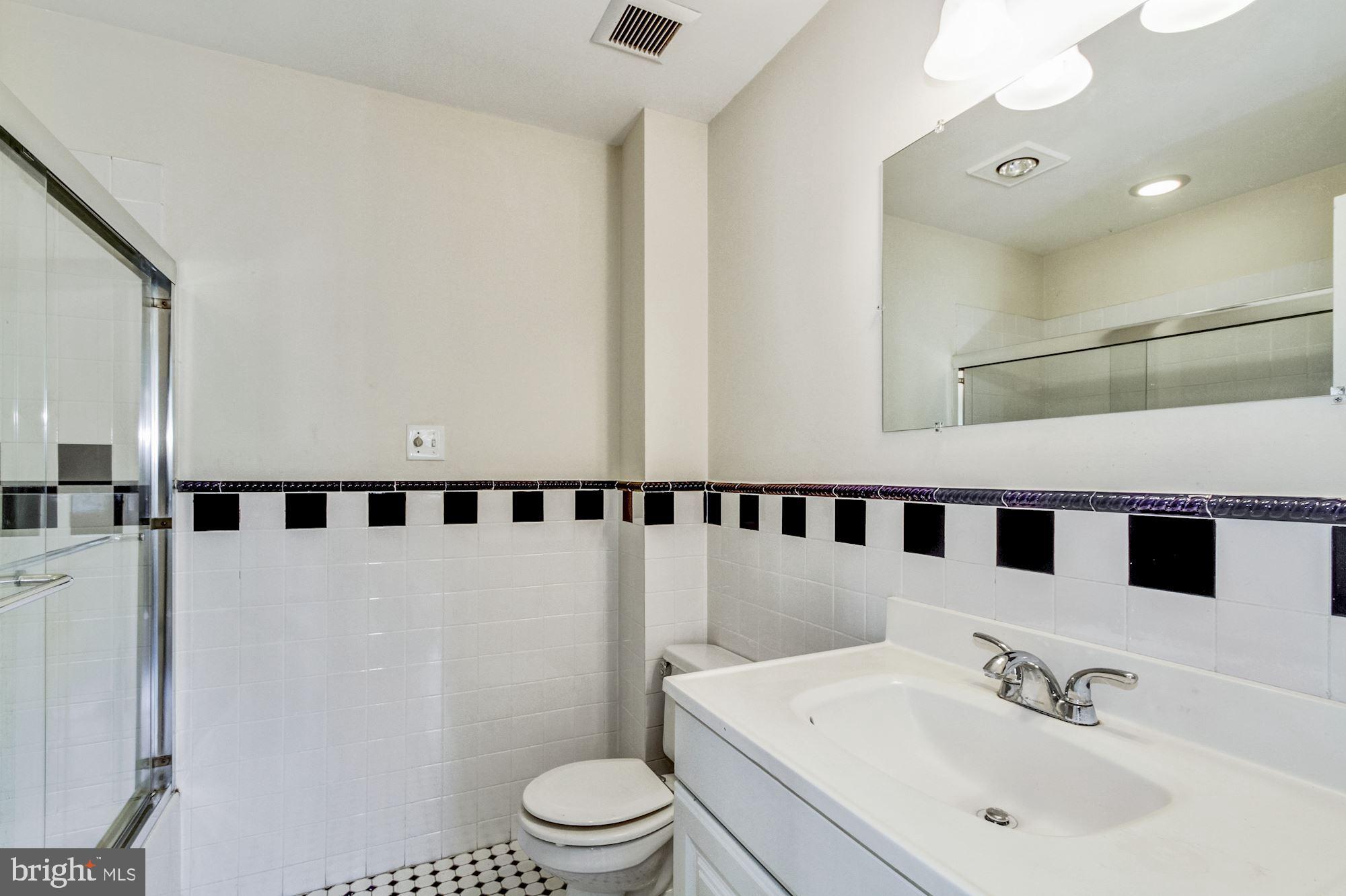 635 Vernon Road Philadelphia, PA 19119 - Photo 49 of 61