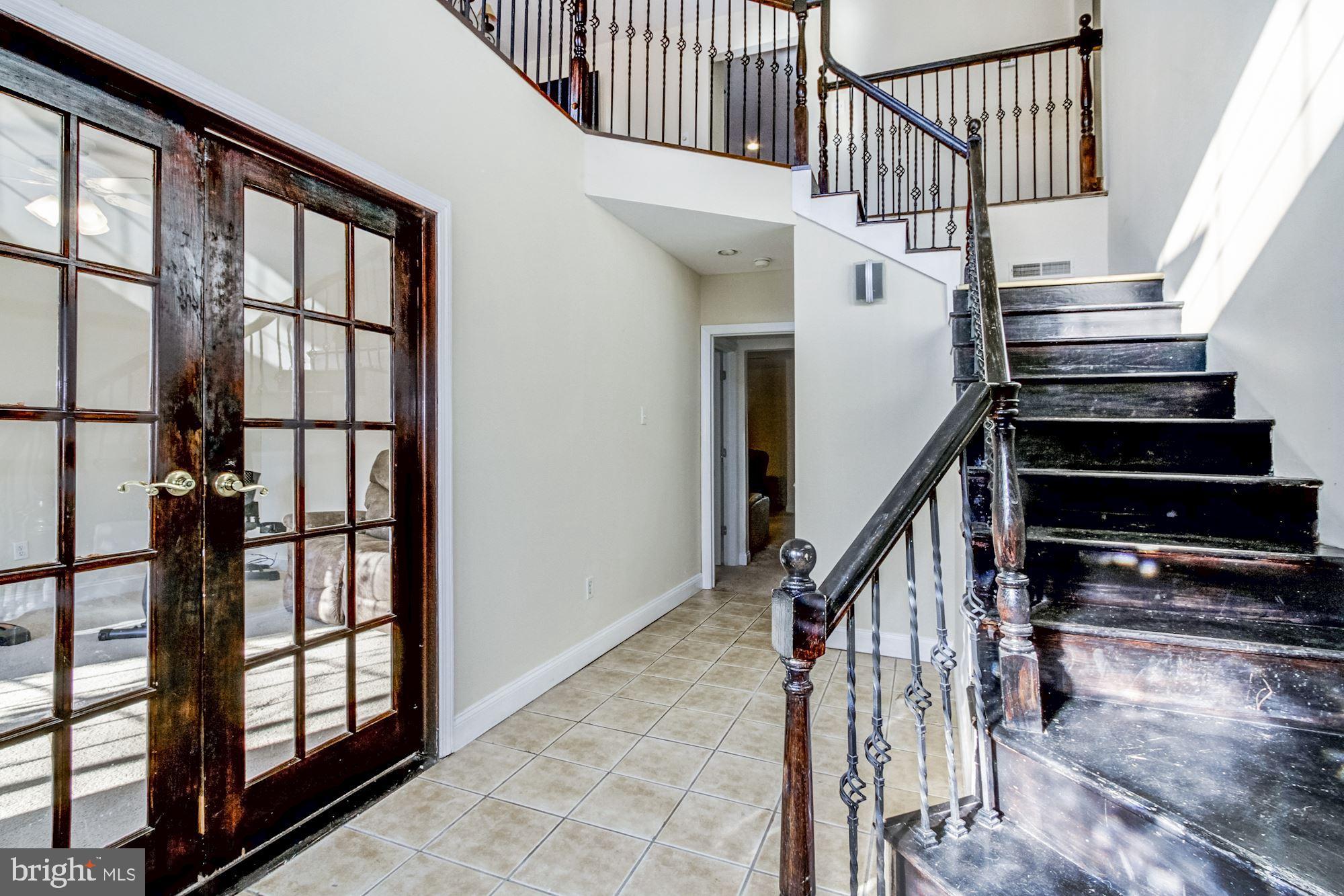 635 Vernon Road Philadelphia, PA 19119 - Photo 6 of 61