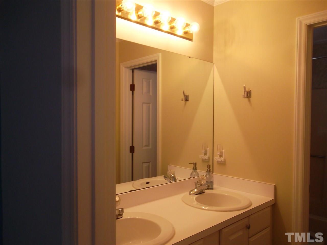 5912 Swales Way Raleigh, NC 27603 - Photo 20 of 25 Gallery Image 20