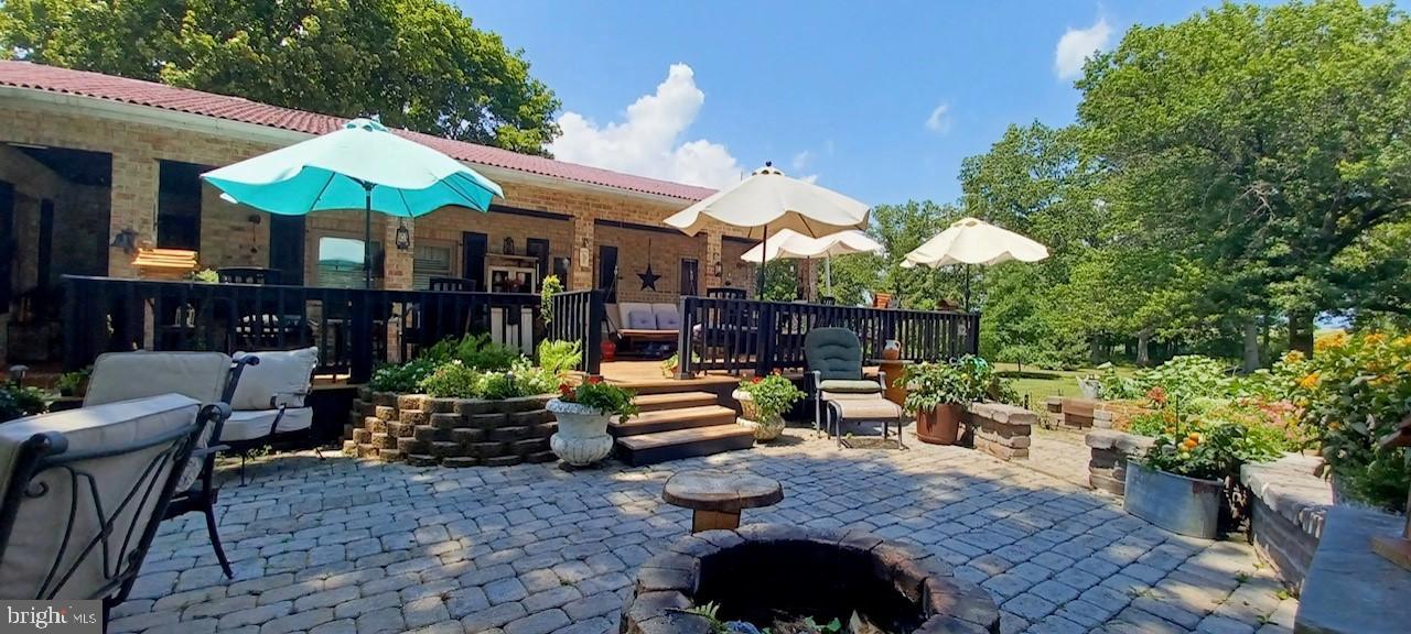 13433 Kretsinger Road Smithsburg, MD 21783 - Photo 55 of 57 Custom Hardscape Patio