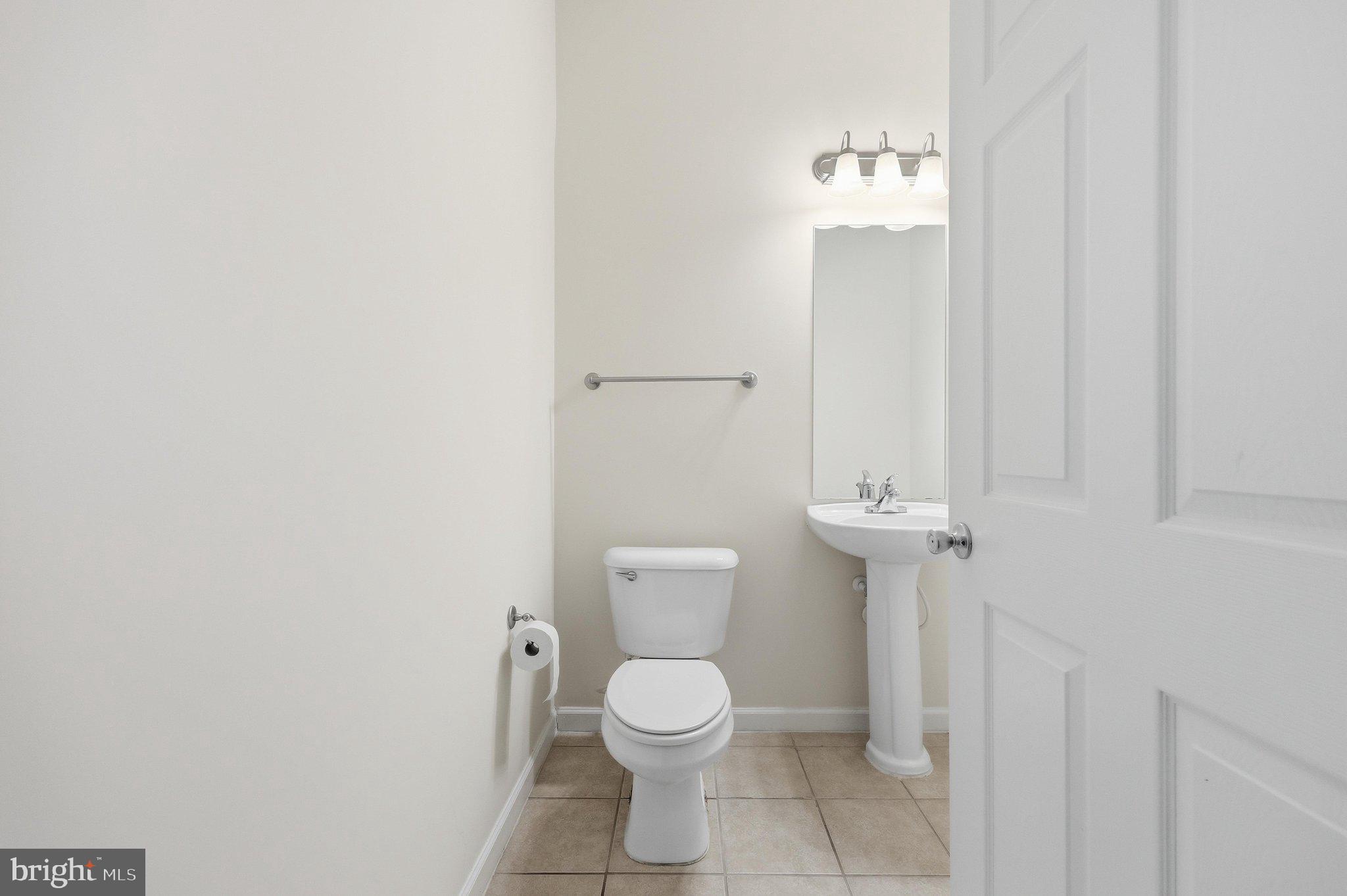 7 Booth Street, Unit 110 Gaithersburg, MD 20878 - Photo 9 of 50 Perfect half bath for guests