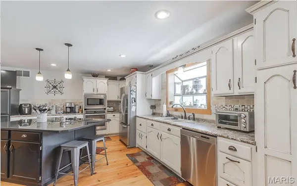 $575,000 | 291 Deer Run Acres A, Williamsville, MO 63967