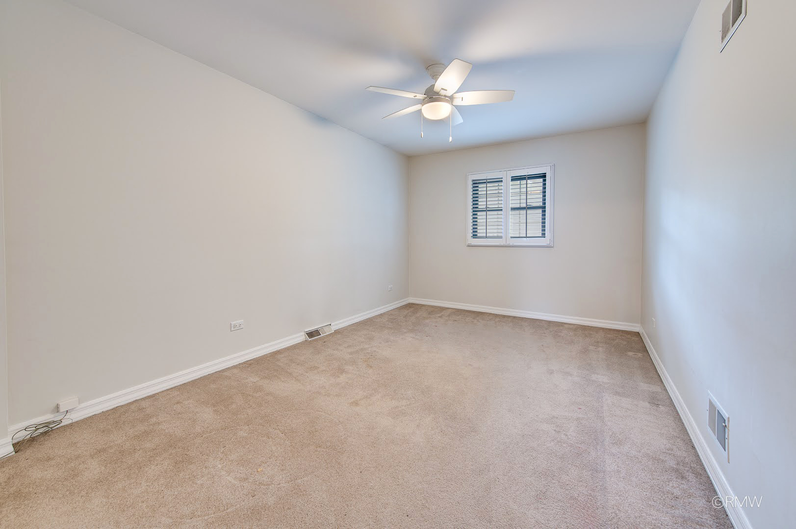 1233 Hickory Trail Addison, IL 60101 - Photo 20 of 36