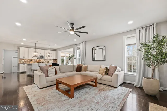 $924,995 | 10351 Spring Iris Drive, Bristow, VA 20136