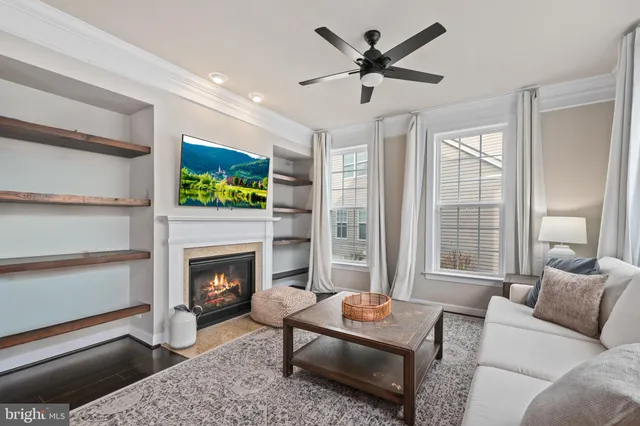 $924,995 | 10351 Spring Iris Drive, Bristow, VA 20136