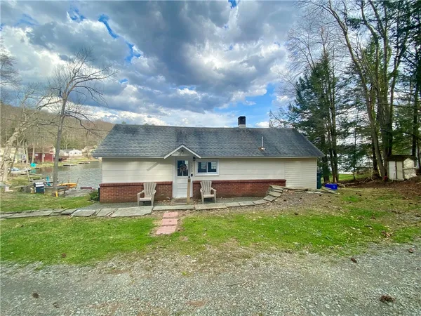 $285,000 | 1323 Crystal Lake Road, Hancock, NY 13783