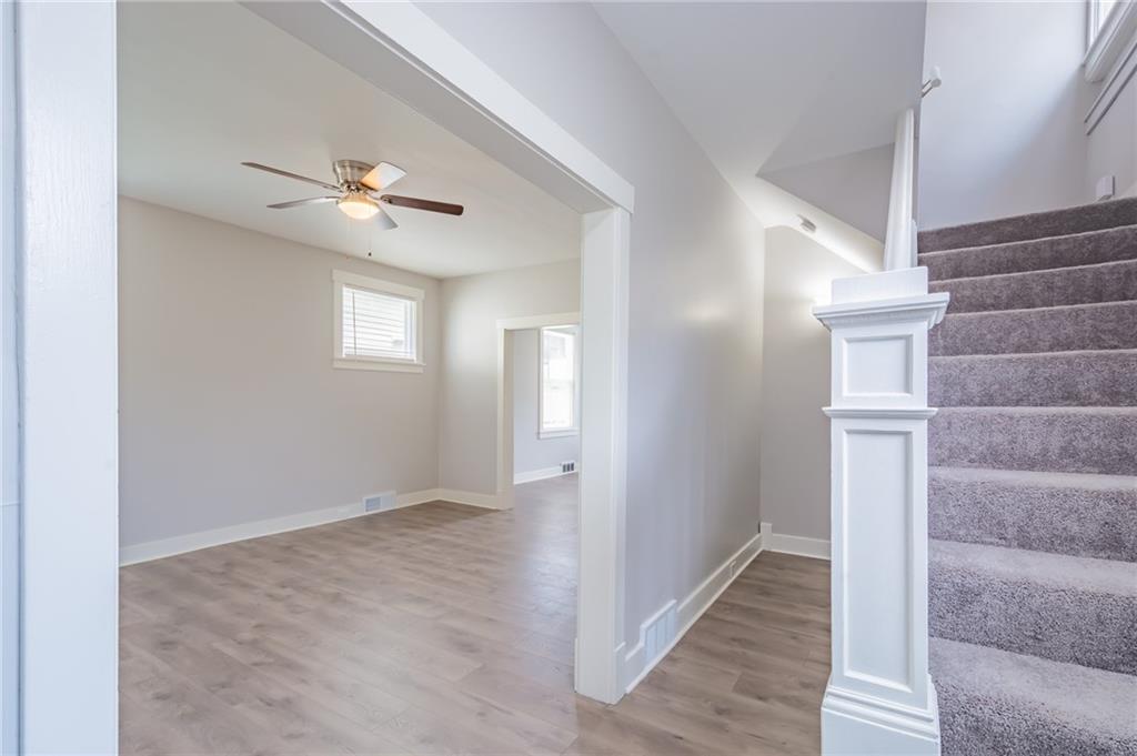 118 State Street McKees Rocks, PA 15136 - Photo 4 of 20