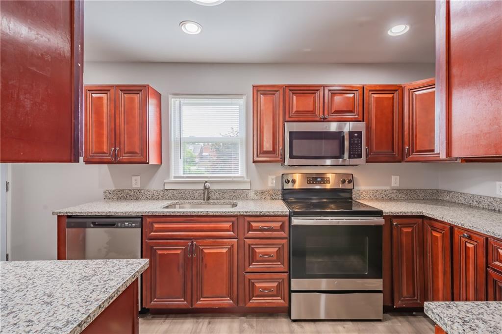 118 State Street McKees Rocks, PA 15136 - Photo 9 of 20