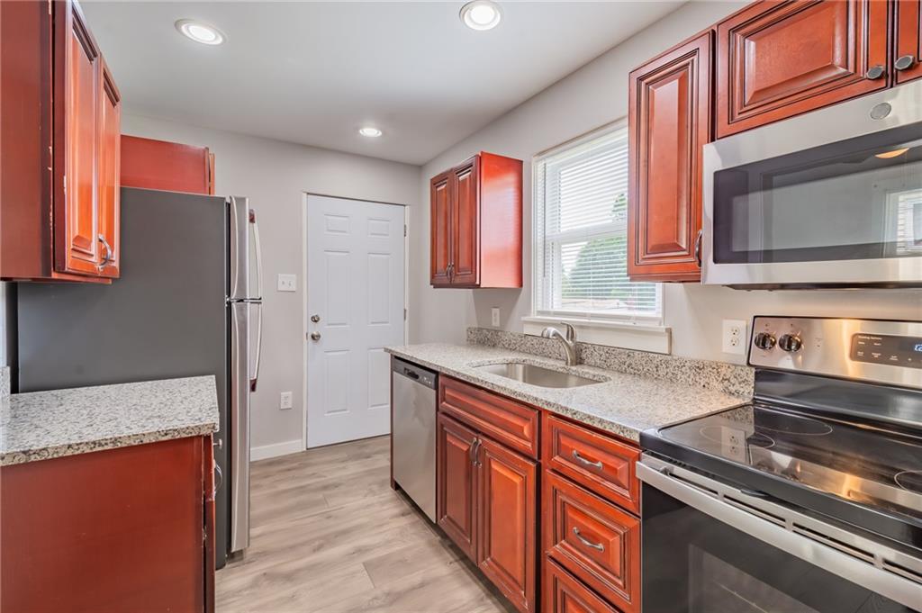 118 State Street McKees Rocks, PA 15136 - Photo 10 of 20