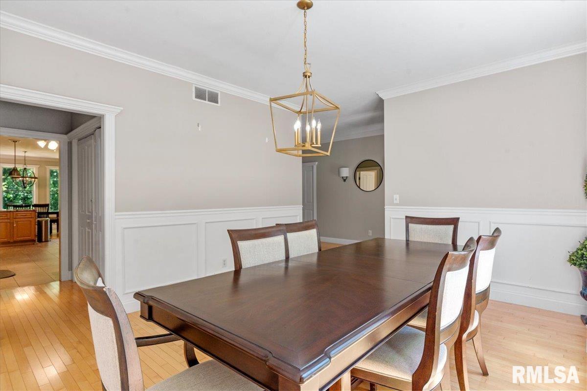 2320 Chatham Road Springfield, IL 62704 - Photo 16 of 48