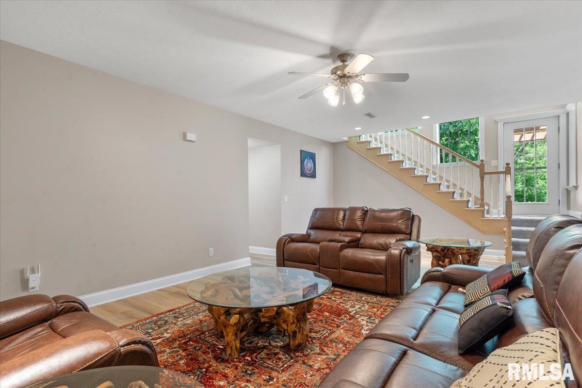 2320 Chatham Road Springfield, IL 62704 - Photo 30 of 48