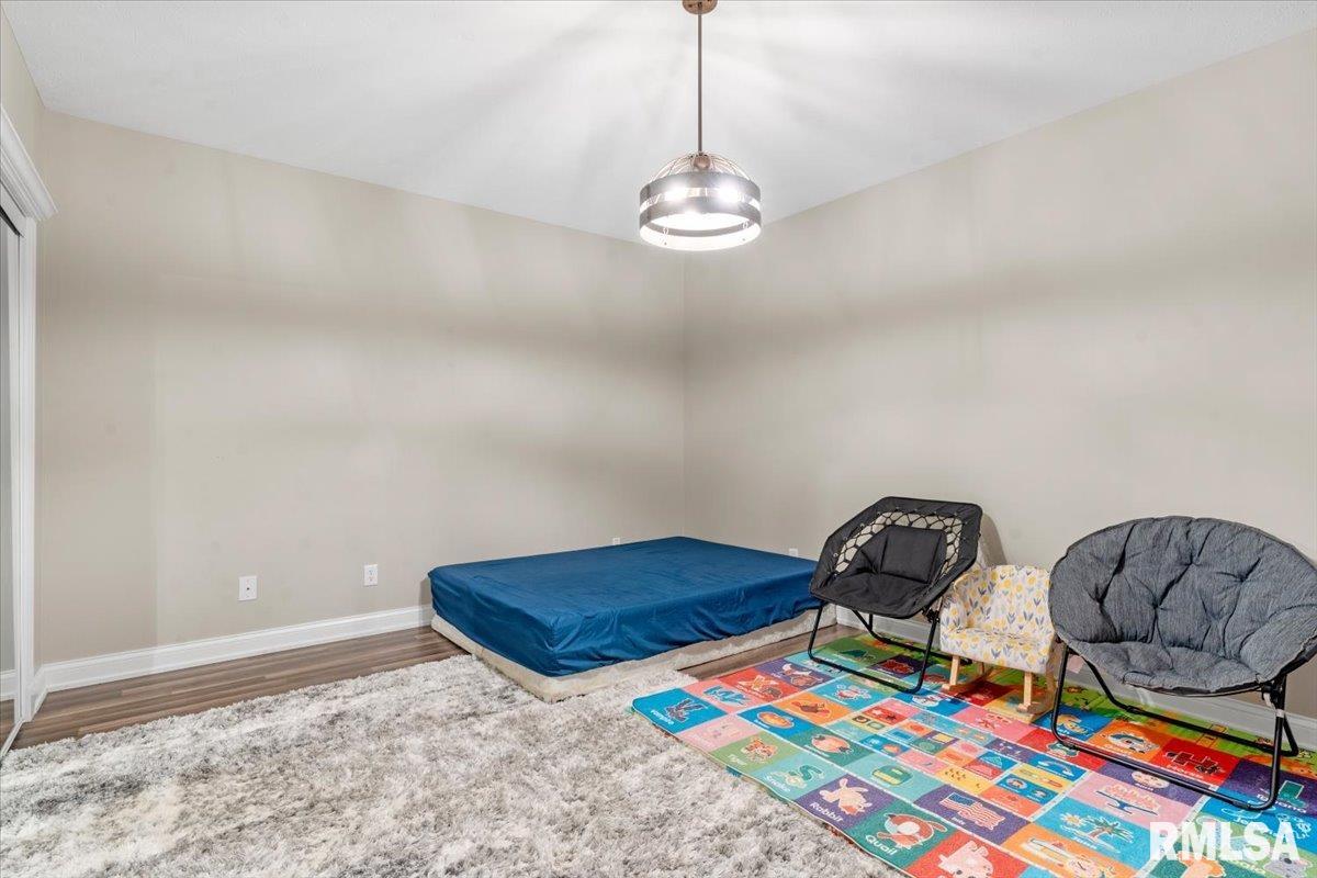 2320 Chatham Road Springfield, IL 62704 - Photo 38 of 48