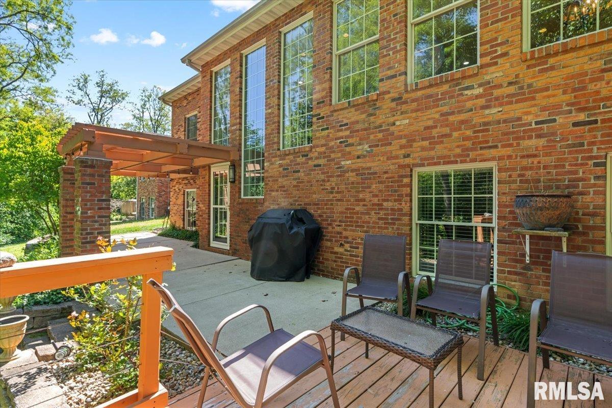 2320 Chatham Road Springfield, IL 62704 - Photo 44 of 48