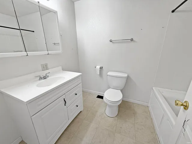 $249,900 | 2330 West Division Road, Jasper, IN 47546