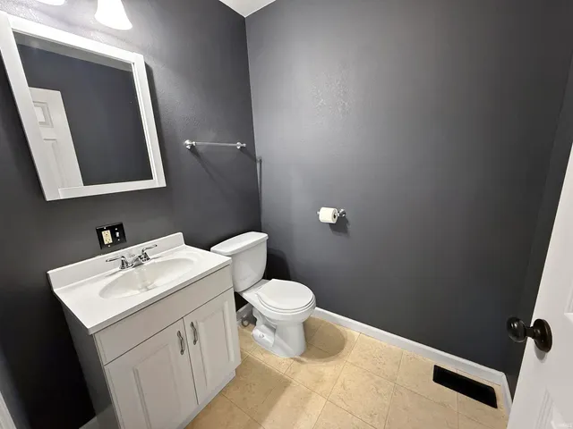 $249,900 | 2330 West Division Road, Jasper, IN 47546