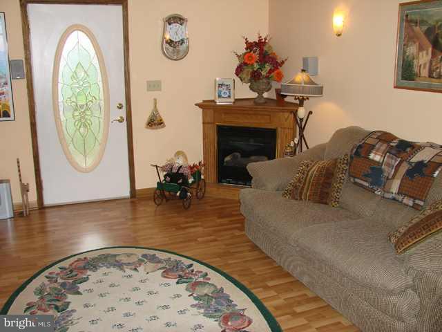 822 Lisburn Road Carlisle, PA 17015 - Photo 5 of 12 Gallery Image 5
