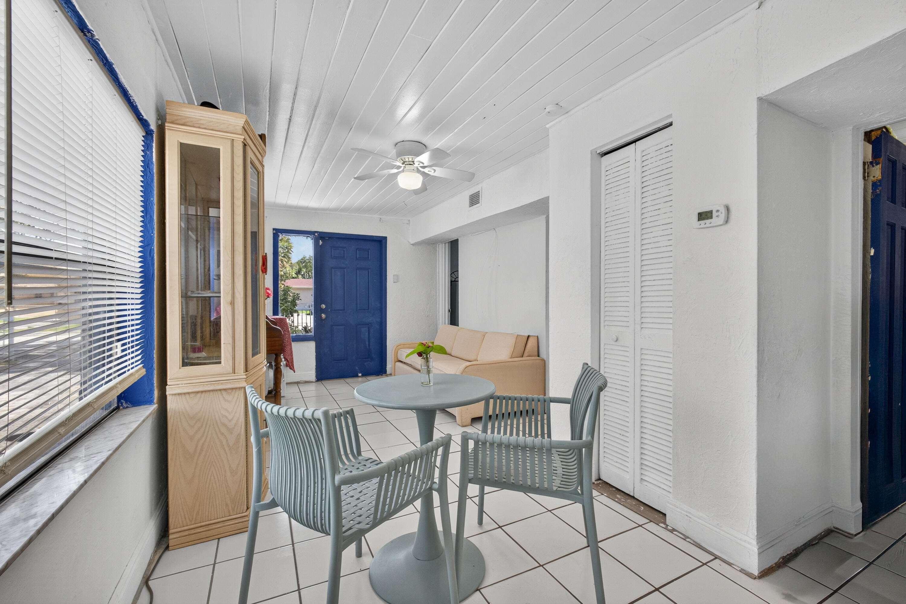 1181 West 32nd Street Riviera Beach, FL 33404 - Photo 6 of 10 Dining