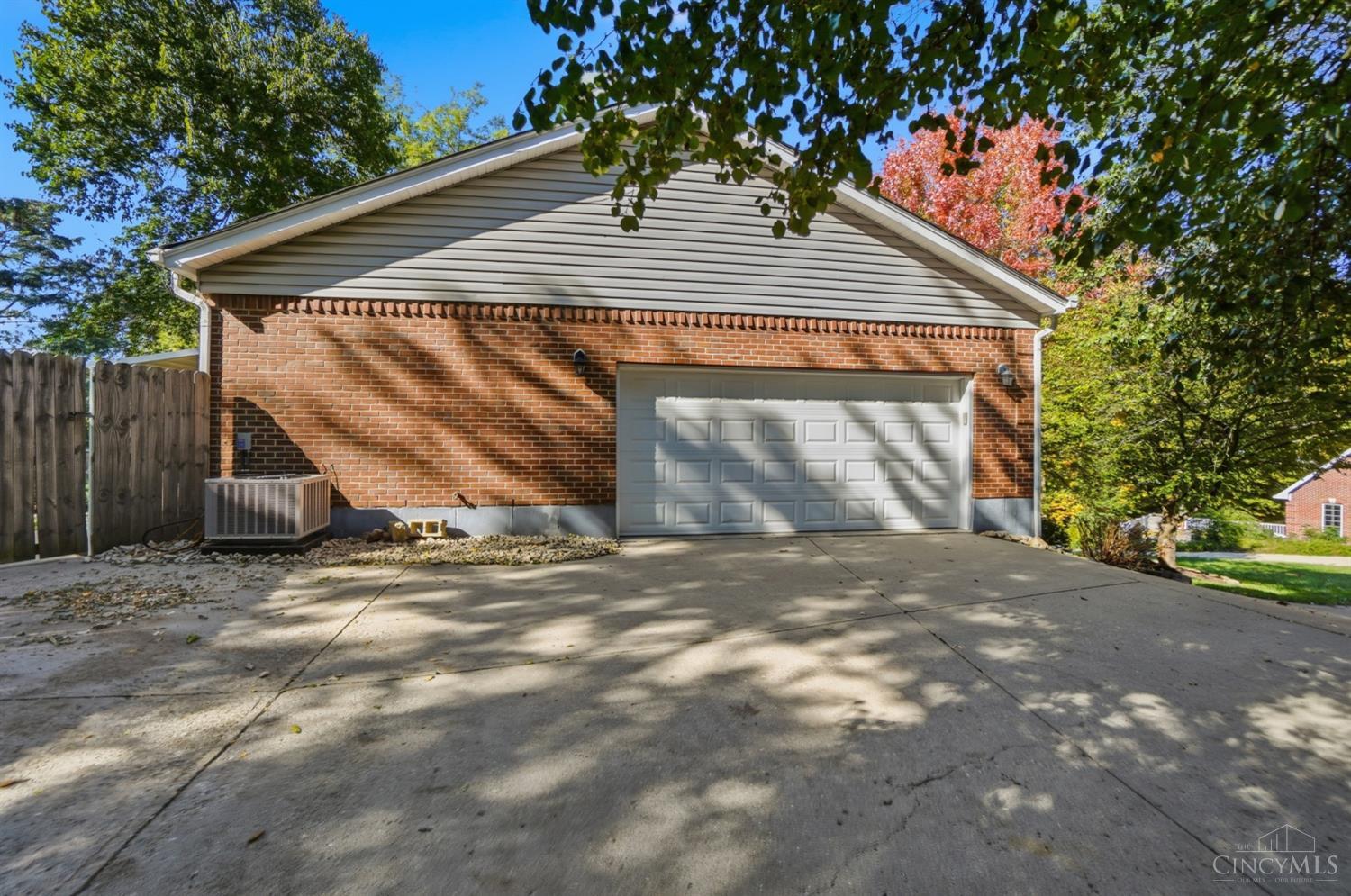837 Martini Road Cincinnati, OH 45233 - Photo 39 of 41 Gallery Image 39