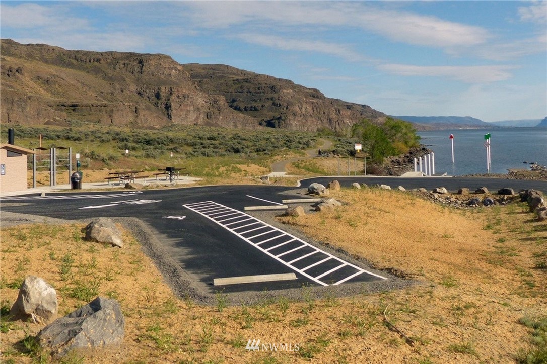 0 Silica Road Southwest Quincy, WA 98848 - Photo 19 of 24 a view of a water pond