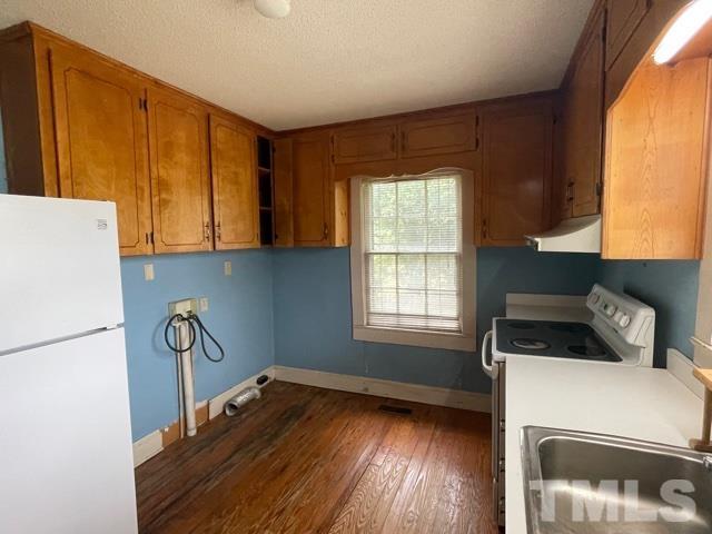 1105 Warren Road Erwin, NC 28339 - Photo 18 of 30 Gallery Image 18