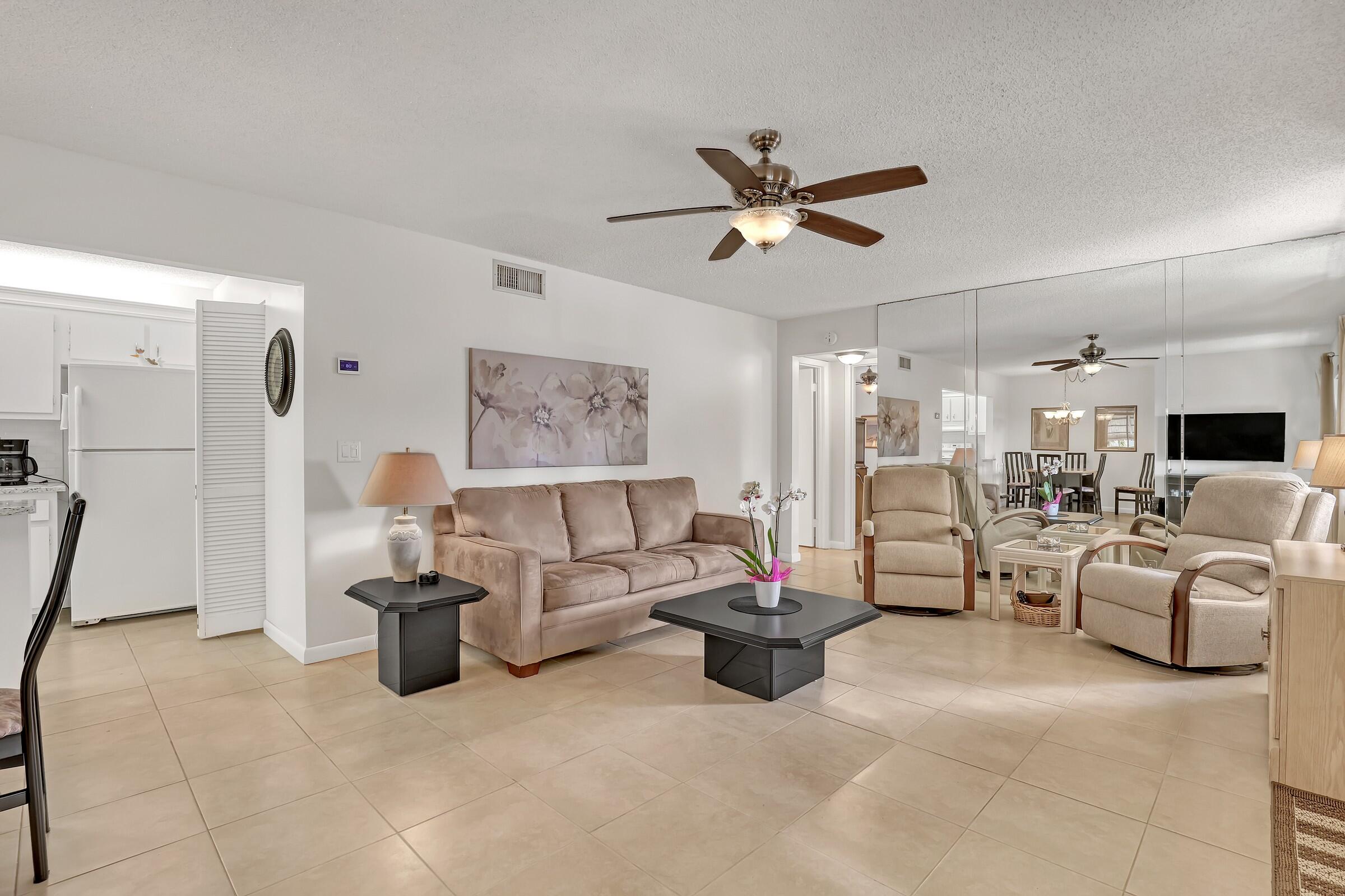 337 Pine Ridge Circle, Unit D2 Greenacres, FL 33463 - Photo 11 of 63 Image00014