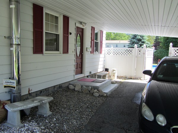15 Kenway Drive Springfield, MA 01104 - Photo 6 of 30 Gallery Image 6