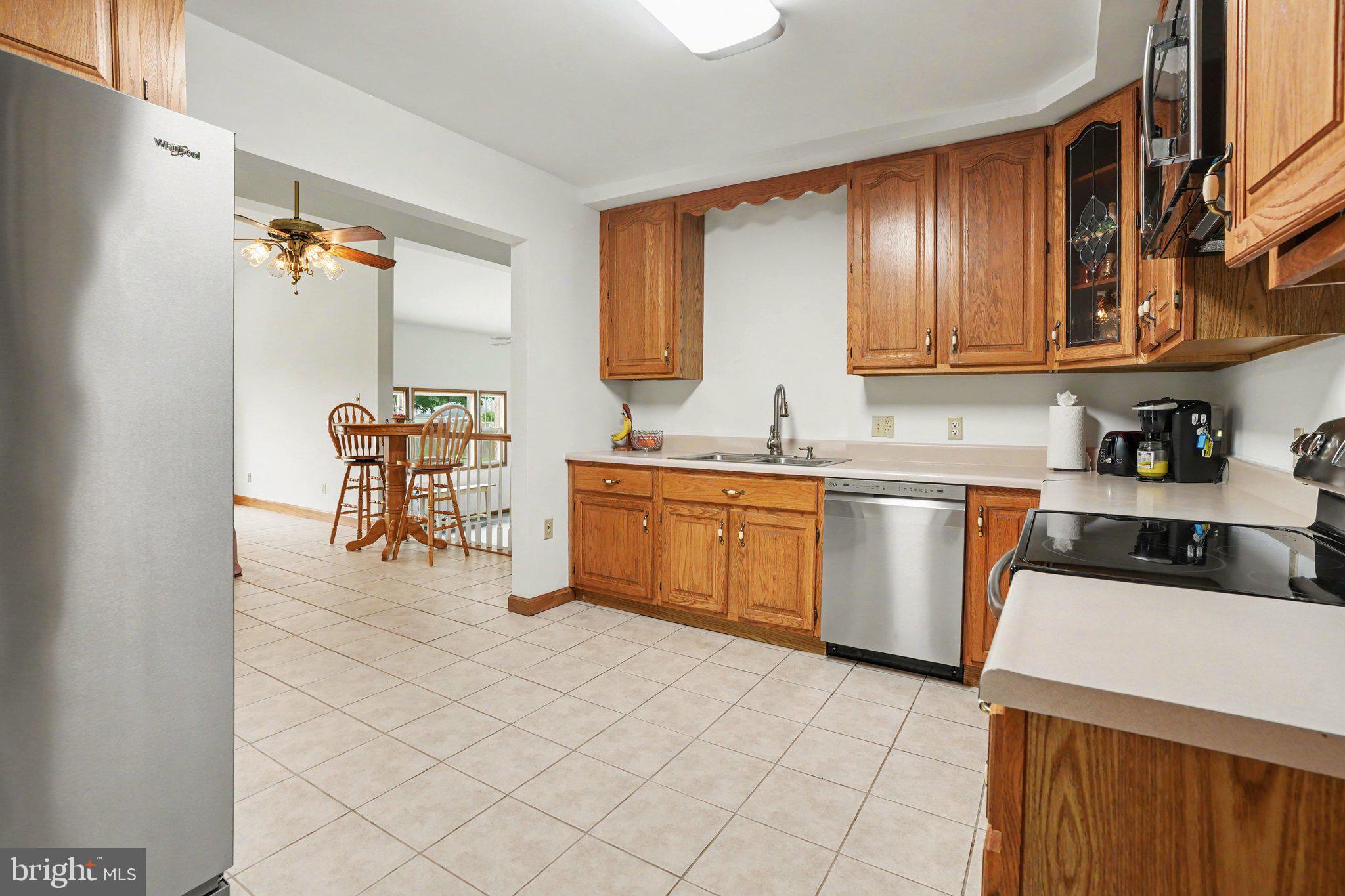 924 West Trindle Road Mechanicsburg, PA 17050 - Photo 12 of 68