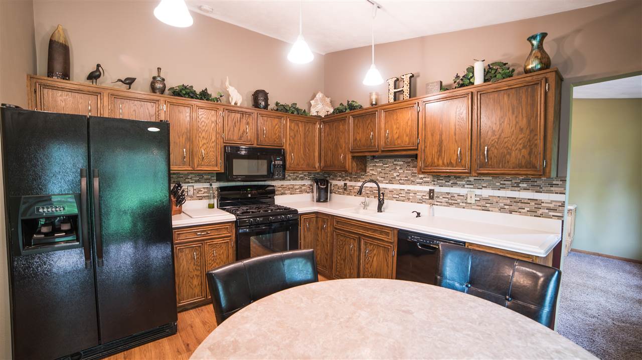 7974 Shaw Road Belvidere, IL 61008 - Photo 7 of 25 Gallery Image 7