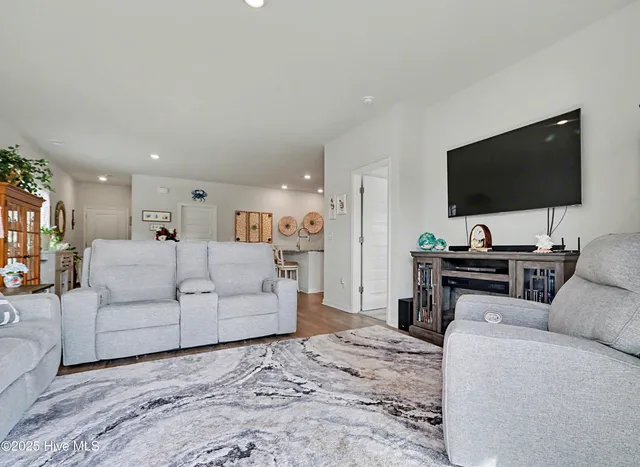 $380,000 | 947 Bourne Drive, Ocean Isle Beach, NC 28469